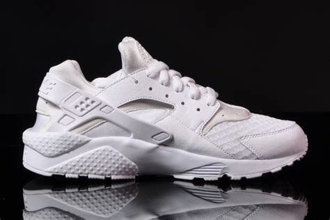 nike air huarache beige 39|Nike Huarache all white.